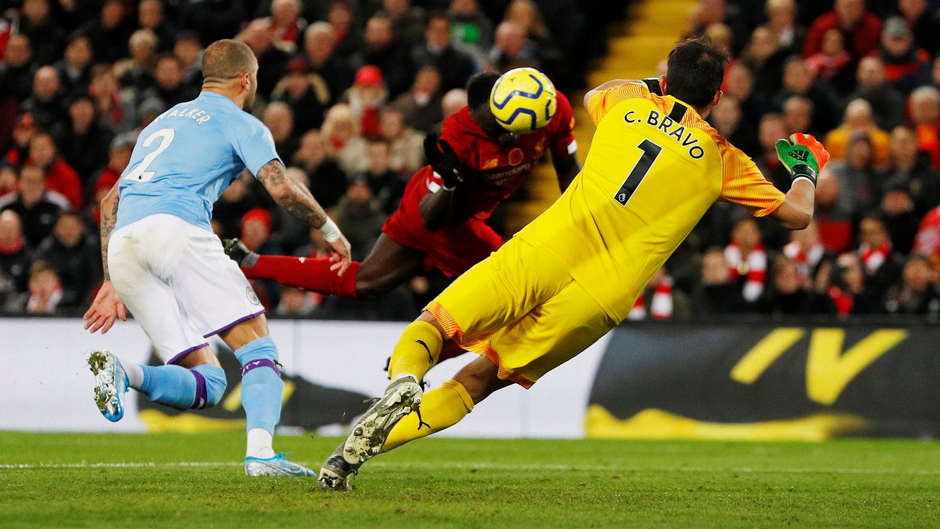 爱游戏体育-cba联赛季前赛未开先火引热议